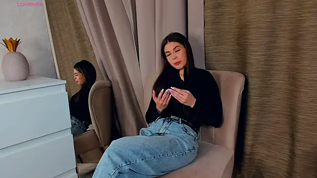 Snapshot of AnetteGamrath chatting on November 18, 3:27 pm AnetteGamrath online show from November 18, 3:27 pm