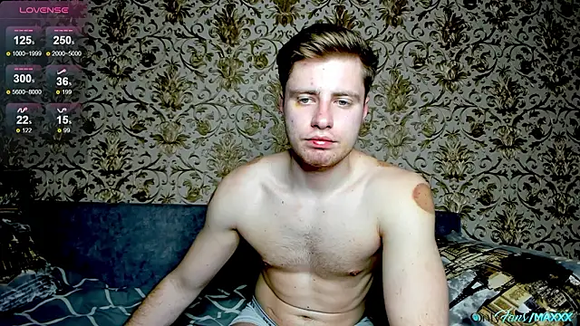 Maxhornyblondieman online show from March 14, 8:03 pm