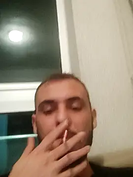 Snapshot of berkkderlerr chatting on November 25, 3:56 pm berkkderlerr online show from November 25, 3:56 pm