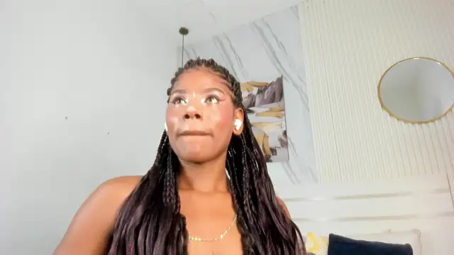 Snapshot of Afro_Luna chatting on June 27, 11:48 am Afro Luna online show from June 27, 11:48 am