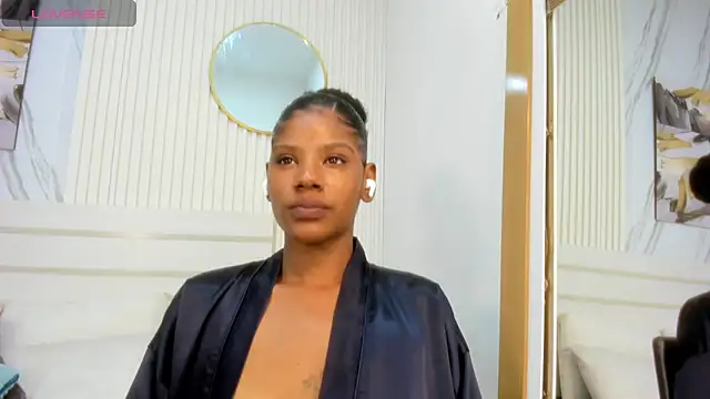 Snapshot of Afro_Luna chatting on July 12, 11:12 am Afro Luna online show from July 12, 11:12 am