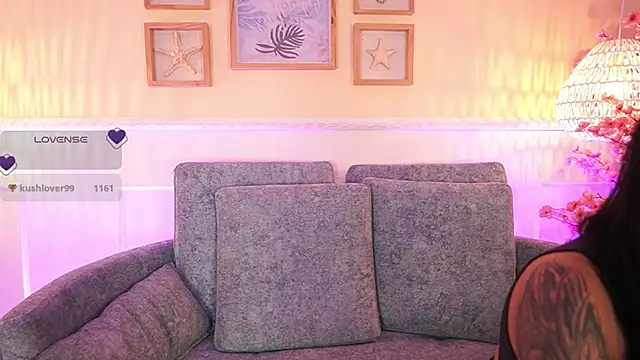 MeganLowell online show from May 7, 7:08 pm