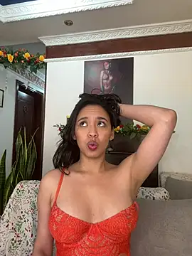 Snapshot of Esmerald_1111 chatting on July 28, 2:35 pm Esmerald 1111 online show from July 28, 2:35 pm