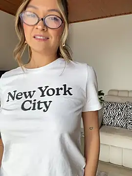 GeorginaBlack online show from January 15, 6:00 pm