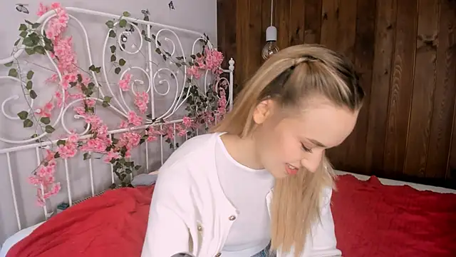 KristleKirst online show from November 28, 11:13 am