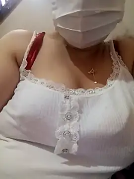 fati35flou online show from May 2, 6:24 pm