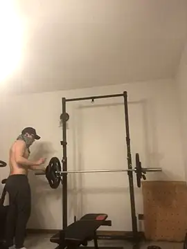 Snapshot of biscottosexy69 chatting on November 28, 7:16 pm biscottosexy69 online show from November 28, 7:16 pm