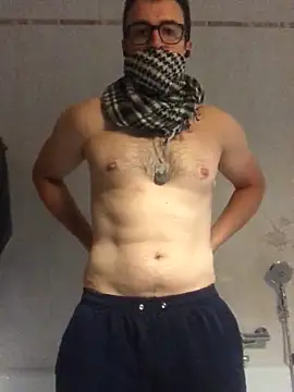biscottosexy69 online show from May 4, 6:26 pm
