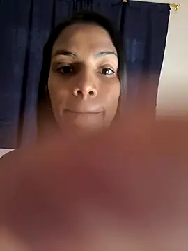 ArielleMillerr- online show from December 15, 5:39 pm