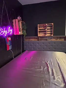 Shy-Ivy online show from December 16, 10:37 pm