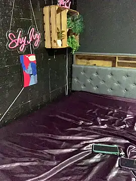 Shy-Ivy online show from March 10, 9:42 pm