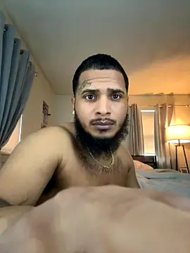 Snapshot of lovebelowyou chatting on November 20, 2:39 pm lovebelowyou online show from November 20, 2:39 pm