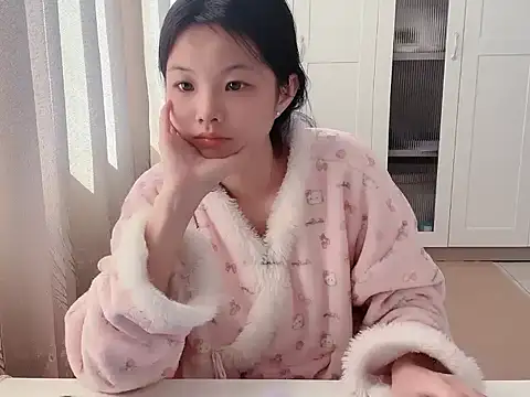 Snapshot of bunny-- chatting on November 22, 6:01 am bunny-- online show from November 22, 6:01 am