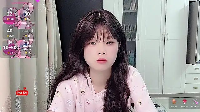 Snapshot of bunny-- chatting on June 14, 2:08 pm bunny-- online show from June 14, 2:08 pm