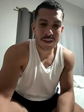 Snapshot of DARG_17 chatting on November 18, 8:52 am DARG 17 online show from November 18, 8:52 am