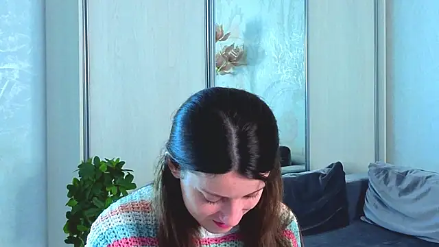 Snapshot of VelvetNyxen chatting on November 25, 8:03 am VelvetNyxen online show from November 25, 8:03 am