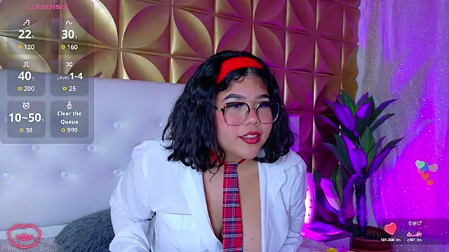 Amanda Mooree online show from March 9, 4:05 am