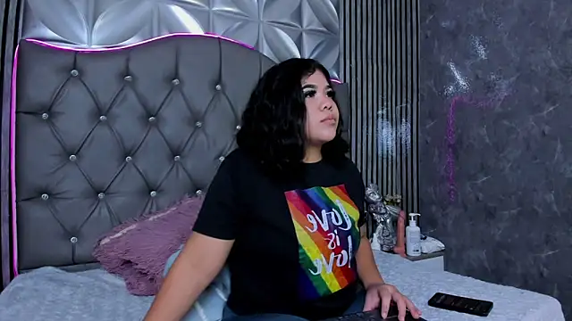 Snapshot of Amanda_Mooree chatting on May 12, 3:47 am Amanda Mooree online show from May 12, 3:47 am