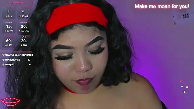 Snapshot of Amanda_Mooree chatting on June 5, 6:52 am Amanda Mooree online show from June 5, 6:52 am