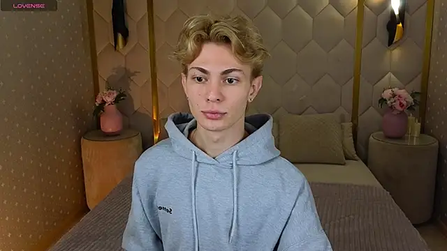 Even Vrot online show from December 5, 8:49 pm