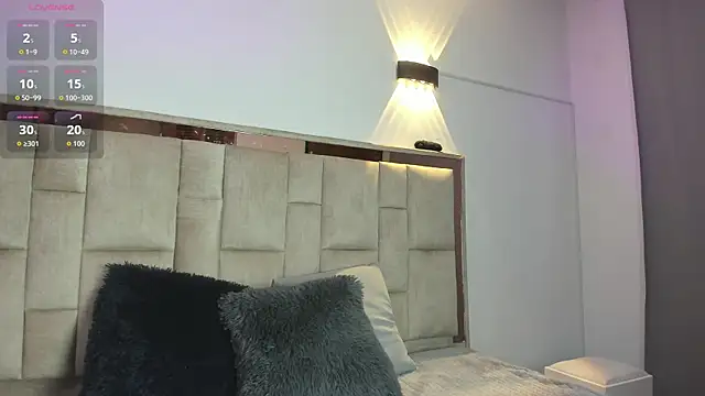 EscarlethFox online show from January 7, 11:56 am