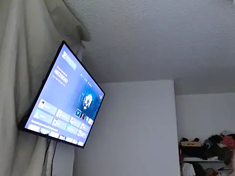 Snapshot of Nanylux chatting on November 29, 4:04 am Nanylux online show from November 29, 4:04 am