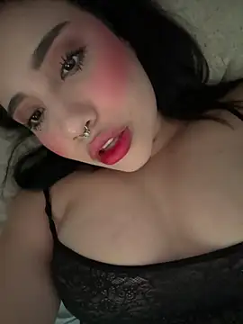emy eviee online show from April 27, 3:21 pm