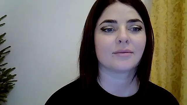 Darkroseq online show from December 5, 2:25 pm