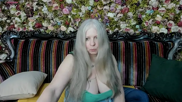 mariabelladonna online show from June 10, 9:03 pm