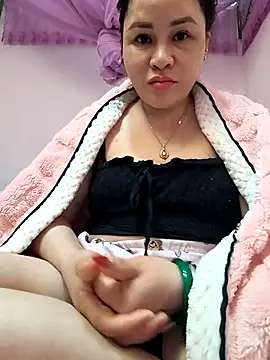 Snapshot of dis_princess chatting on December 5, 10:35 am dis princess online show from December 5, 10:35 am