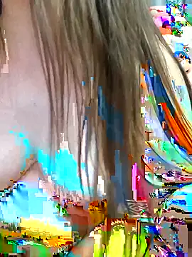 Snapshot of dis_princess chatting on May 10, 3:01 am dis princess online show from May 10, 3:01 am