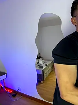 Snapshot of AndrewFalcon_ chatting on November 19, 7:36 pm AndrewFalcon online show from November 19, 7:36 pm