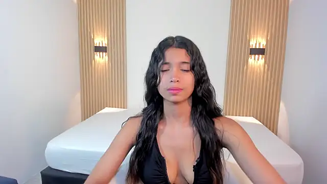 Snapshot of Ashleycooper5 chatting on December 1, 8:36 pm Ashleycooper5 online show from December 1, 8:36 pm