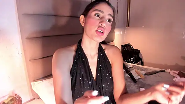 Snapshot of IsabelaStefano chatting on June 12, 3:16 am IsabelaStefano online show from June 12, 3:16 am