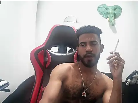 Snapshot of alberthot11 chatting on November 22, 8:19 pm alberthot11 online show from November 22, 8:19 pm