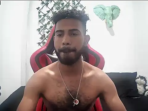 Snapshot of alberthot11 chatting on November 24, 9:47 pm alberthot11 online show from November 24, 9:47 pm