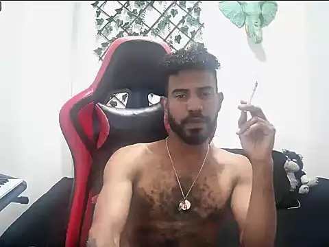 Snapshot of alberthot11 chatting on November 29, 8:23 pm alberthot11 online show from November 29, 8:23 pm