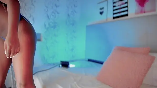 Zendaya    online show from November 27, 1:29 am