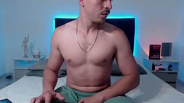 ray Weeed online show from November 22, 11:15 pm