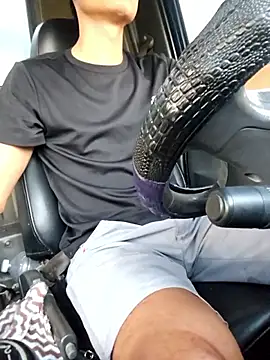 huykkk99 online show from January 9, 10:29 am