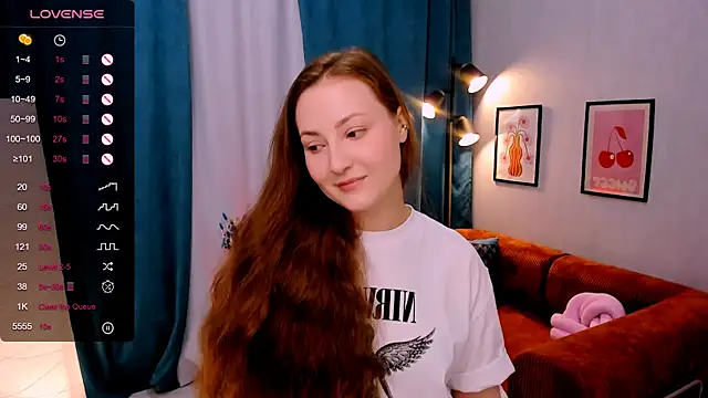 Snapshot of velvet_cherry_ chatting on May 22, 8:53 am velvet cherry online show from May 22, 8:53 am