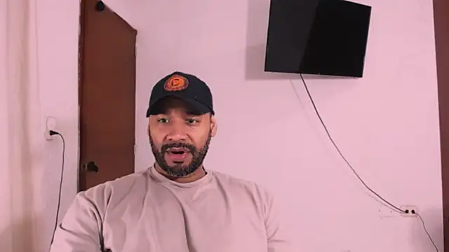 musclehetero online show from January 12, 6:24 pm