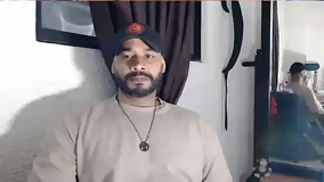 Snapshot of musclehetero chatting on June 14, 2:24 am musclehetero online show from June 14, 2:24 am