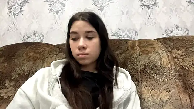 Snapshot of DebbiGoodknight chatting on December 1, 9:58 am DebbiGoodknight online show from December 1, 9:58 am