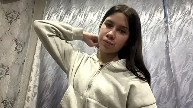 DebbiGoodknight online show from December 19, 9:49 am