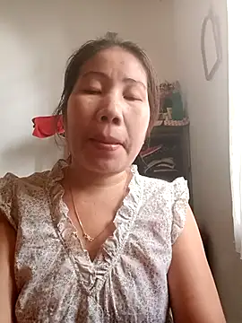 Snapshot of Reema_143 chatting on November 27, 2:46 am Reema 143 online show from November 27, 2:46 am