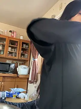 Snapshot of URORI0407 chatting on December 1, 1:10 am URORI0407 online show from December 1, 1:10 am