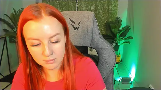 Snapshot of CherieChapman chatting on December 2, 8:30 am CherieChapman online show from December 2, 8:30 am