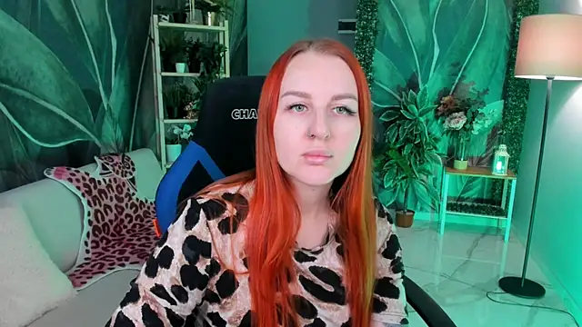 Snapshot of CherieChapman chatting on December 16, 11:37 am CherieChapman online show from December 16, 11:37 am