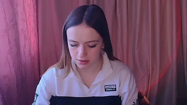 Illa May online show from February 28, 11:33 am